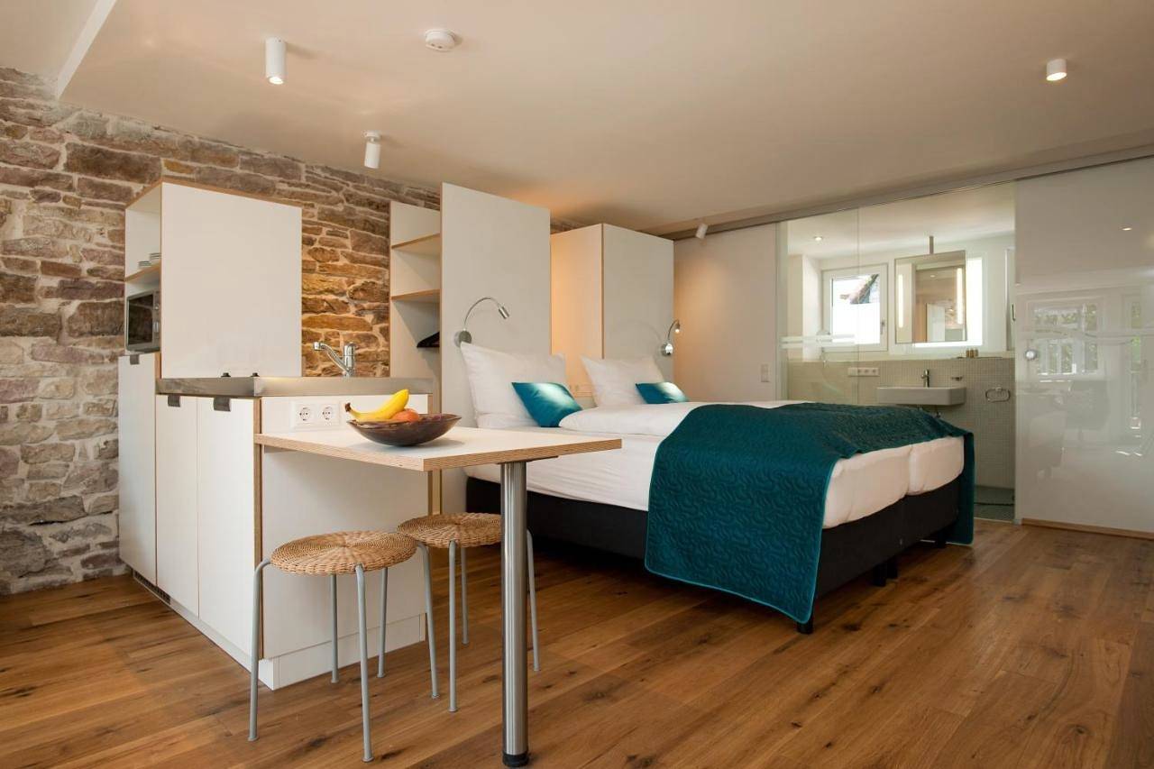 1463 Apartmenthaus & Restaurant in Karlsruhe, Równina Renu