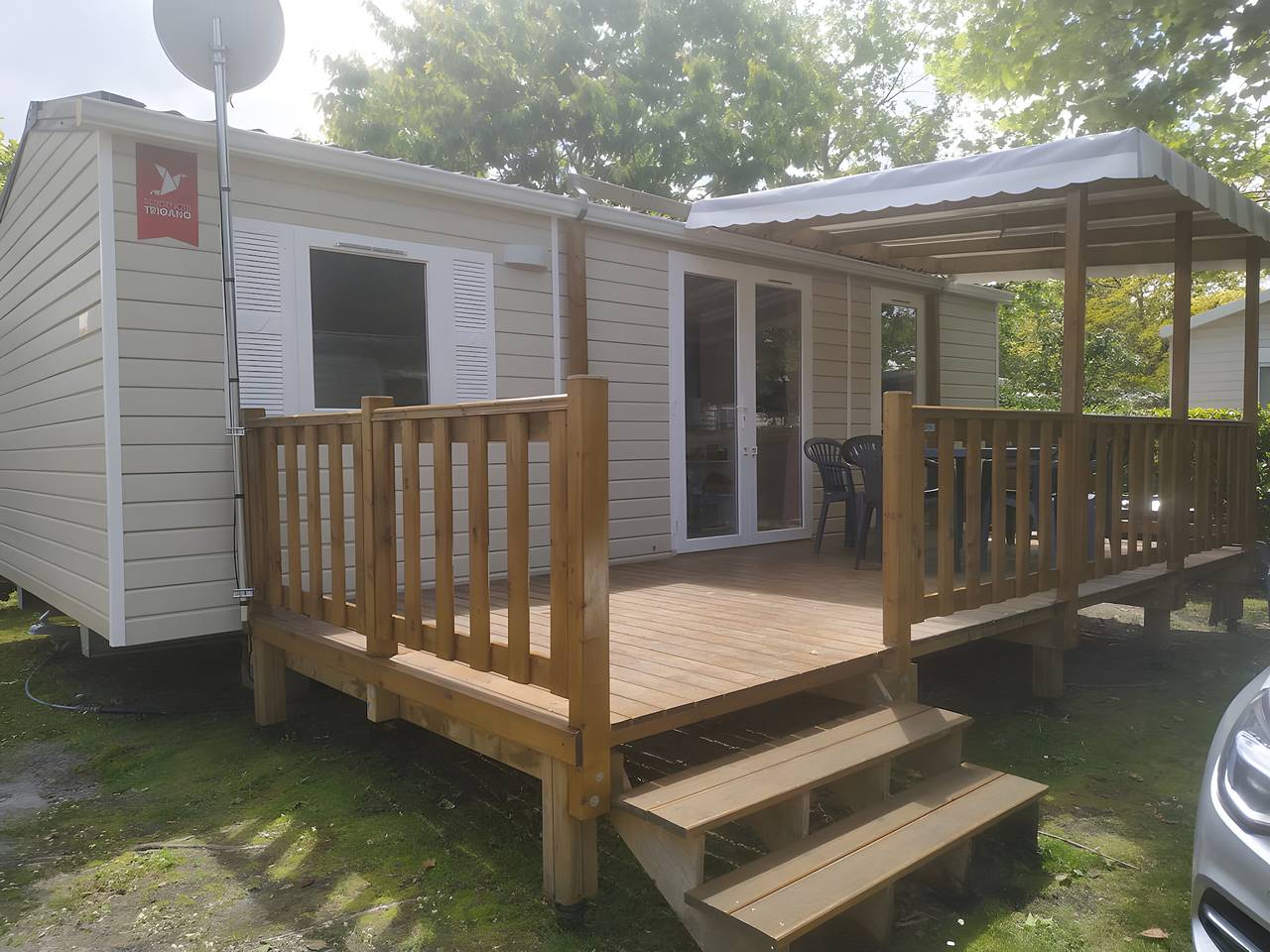 Mobile Home '4 Personnes, Climatisé' avec piscine partagée, terrasse privée et climatisation in Gastes, Côte d’Argent