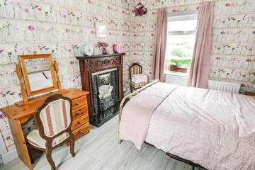 Log Cabin for 4 People in Castlebar, County Mayo, Photo 2