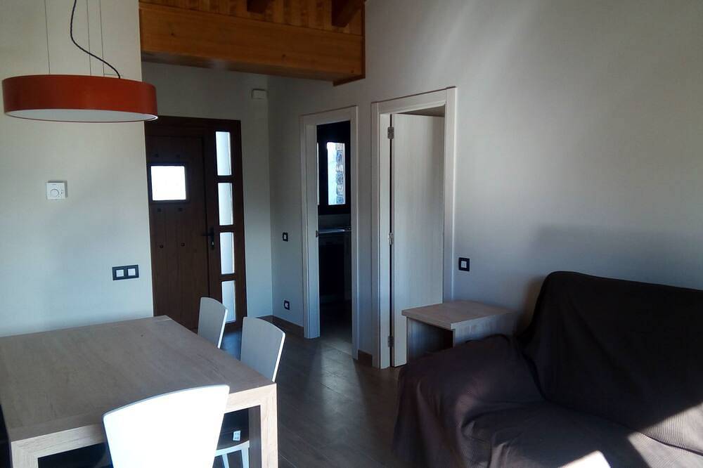 Entire apartment, Banastónera in Aínsa, Spanish Pyrenees