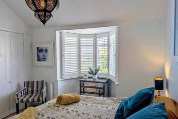 Log Cabin for 4 People in Brighton, Sussex, Photo 4