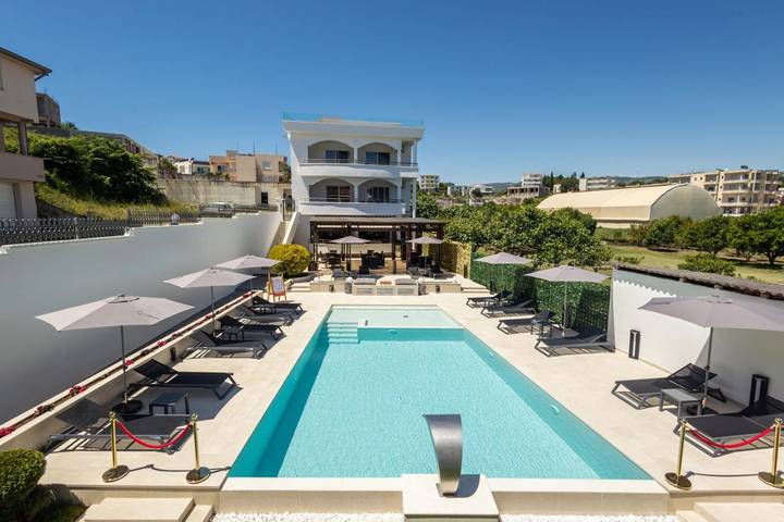 Maison d’hôte pour 4 personnes, avec jardin ainsi que vue et piscine, adapté aux familles