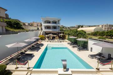 Maison d’hôte pour 4 personnes, avec jardin ainsi que piscine et vue, adapté aux familles au Monténégro