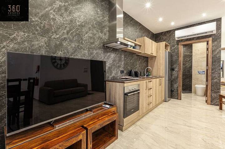 Apartment for 4 people, with garden and balcony in San Giljan