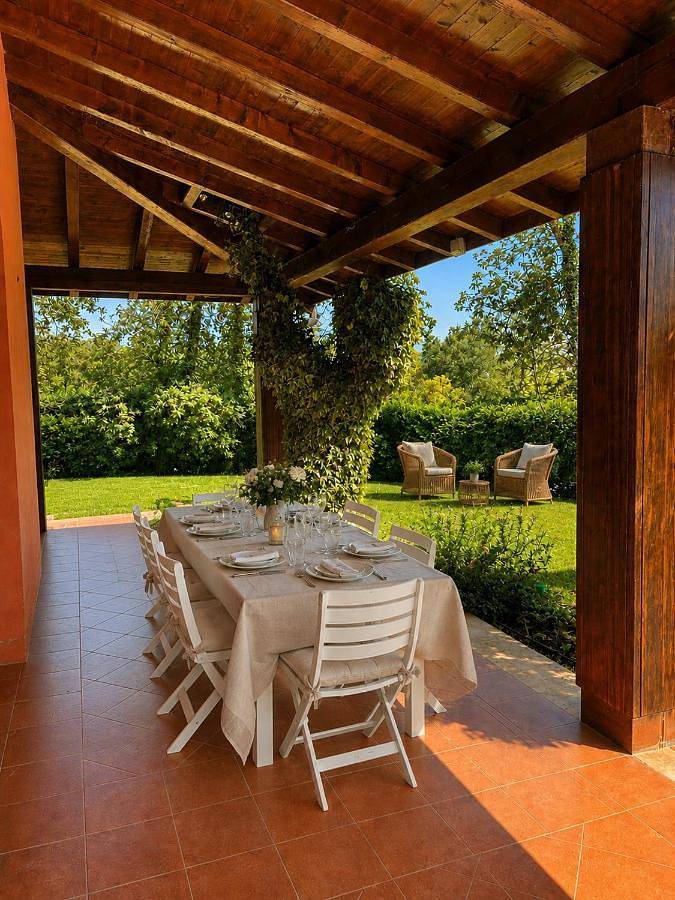 Lakeview Villa in Golf Resort, Ac, Private garden in Soiano del Lago, Gardasee-Berge