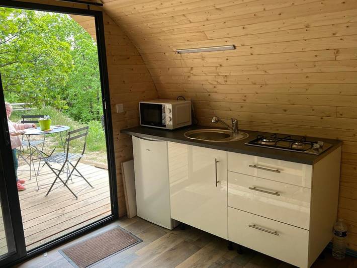 Gîte pour 2 personnes, avec piscine et vue ainsi que jardin et terrasse à Notre-Dame-de-la-Rouvière - 2