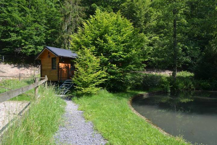 Gîte pour 4 personnes, avec terrasse et vue sur le lac ainsi que jardin et vue à Aywaille - 2