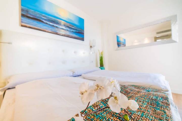 Ganze Wohnung, Sa Maniga - Luxus Apartm. 5.Etage gigantischer Meerblick, bis 4Pers., Wlan in Cala Millor, Sant Llorenç des Cardassar