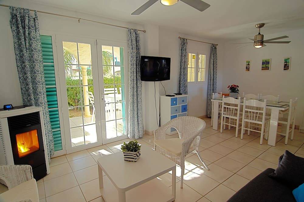 Luxury beach house 50 meters from the beach, located in a closed community. in Playas de Vera, Vera