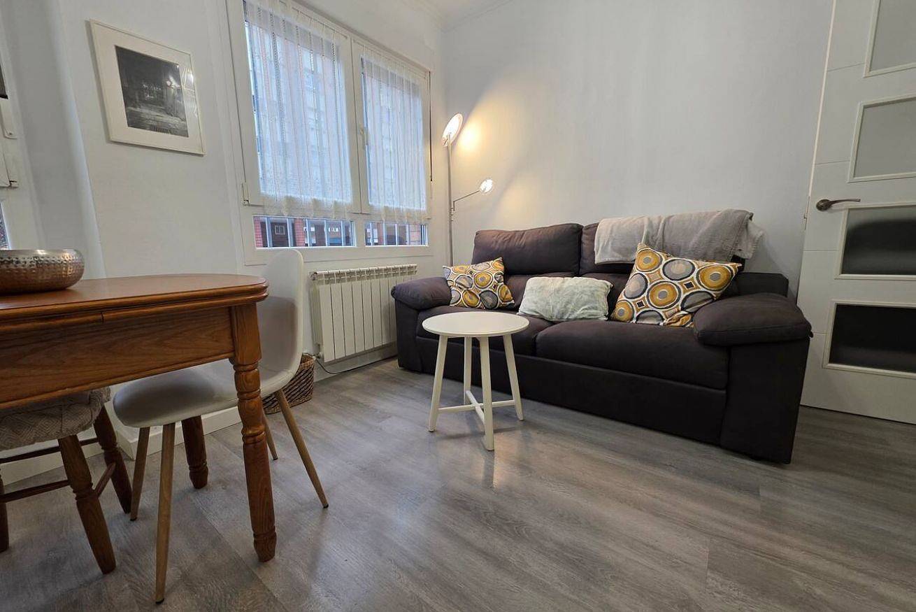 Ganze Wohnung, 1A165 Modern and charming apartment with a garage in Gijón, Costa Verde (Spanien)