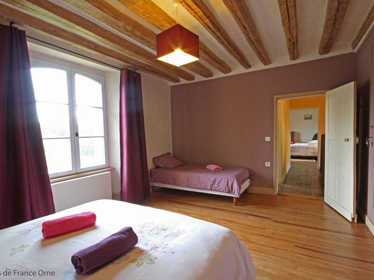 Antigua rectoría restaurada con jardín y Wifi en La Gonfrière in Región de Argentan