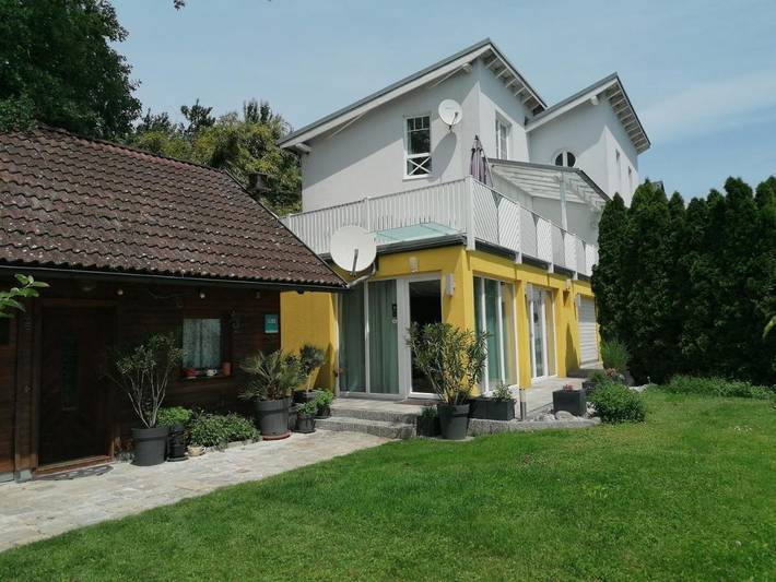 Ferienwohnung für 2 Personen, mit Ausblick und Garten