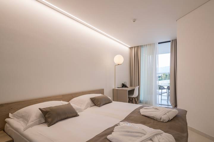 Ferienwohnung für 3 Personen, mit Pool und Balkon/Terrasse, mit Haustier auf Pag