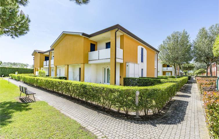 Ferielejlighed for 5 personer, med terrasse, børnevenlig i Caorle