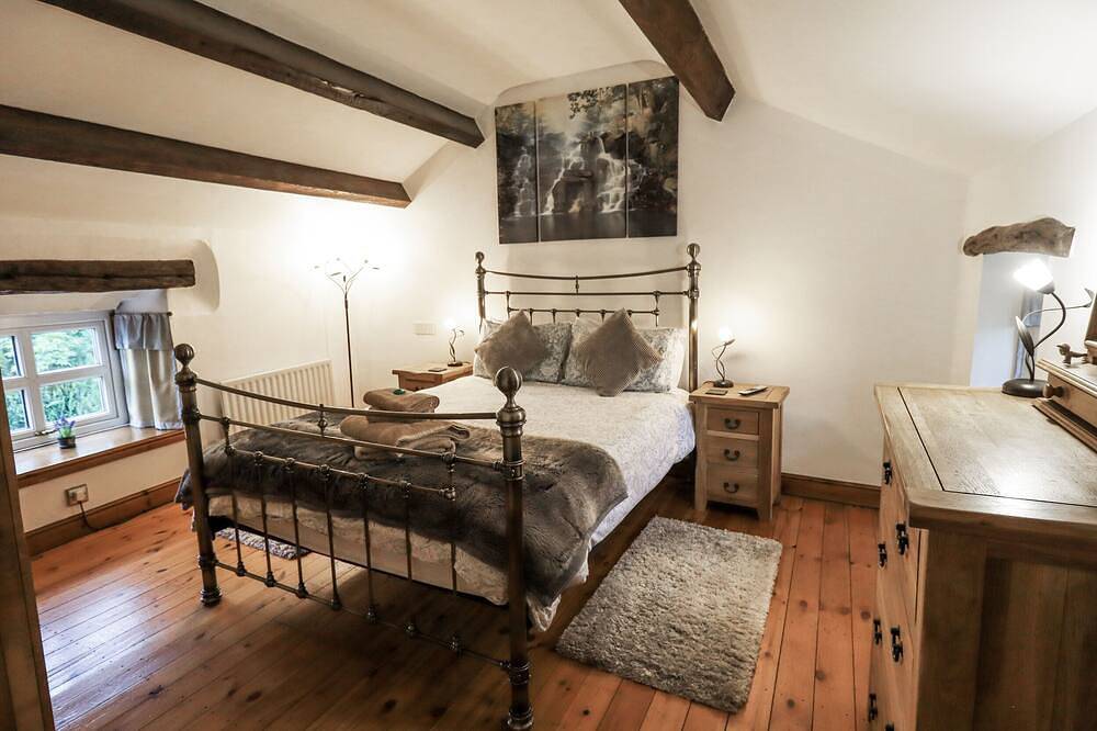 The Stables, pet friendly, with a garden in Horton-In-Ribblesdale in Horton in Ribblesdale, Yorkshire Dales National Park