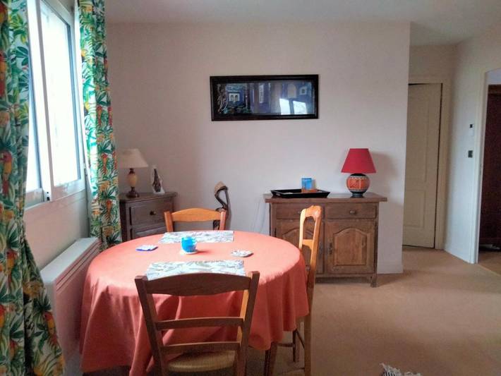 Location de vacances pour 2 personnes, avec vue et jardin dans Valence-en-Poitou - 2