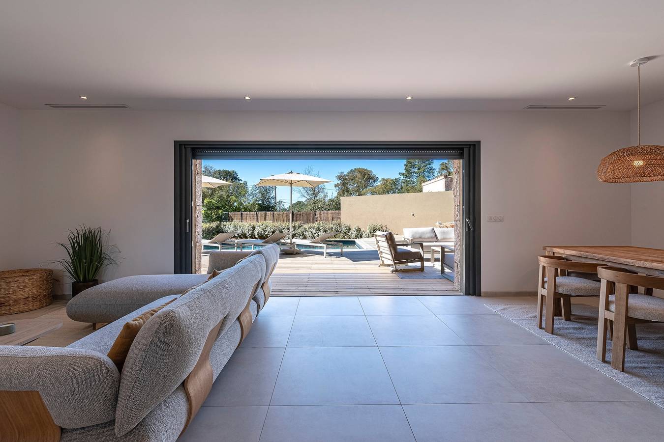 La Villa Frassolo - Belle terrasse avec piscine in Lecci, Arrondissement de Sartène