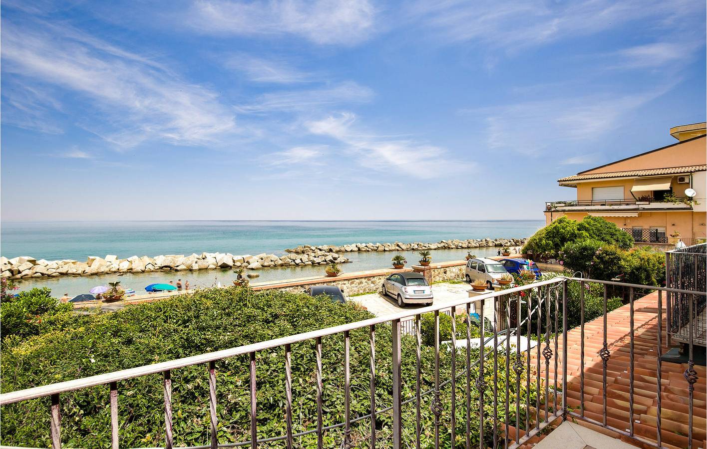 Terrassenwohnung am Strand mit AC und Parkplatz in Pizzo, Vibo Valentia Provinz