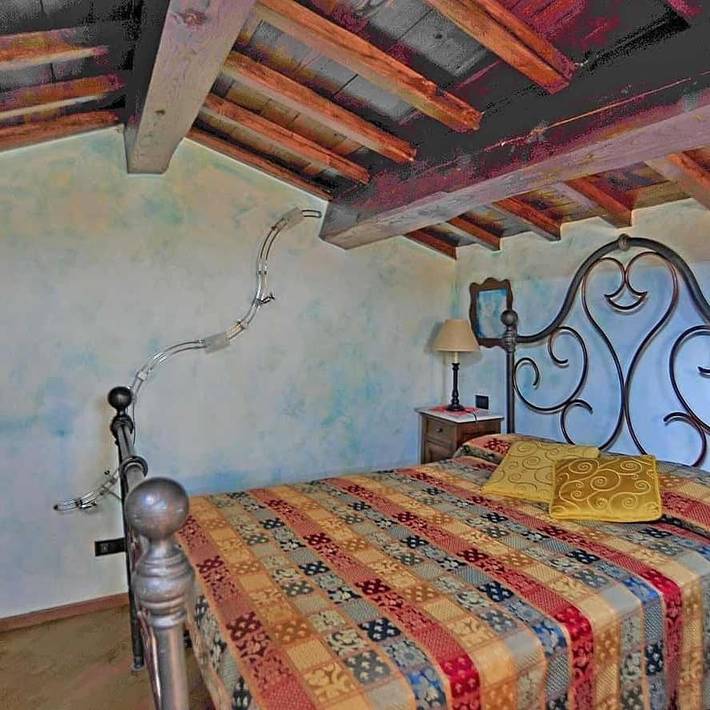 Ferienwohnung für 6 Personen, mit Balkon und Terrasse sowie Garten und Pool in Castel San Niccolò - 2