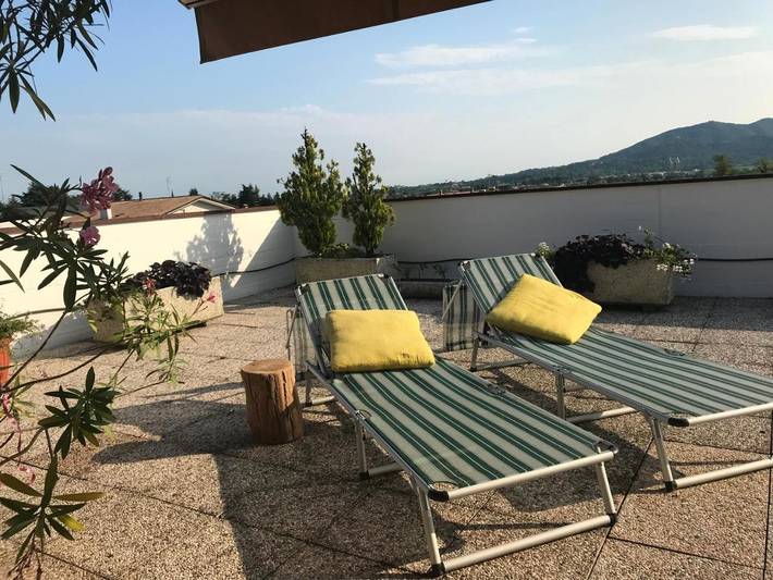 Gîte pour 6 personnes, avec terrasse et vue dans Bigolino