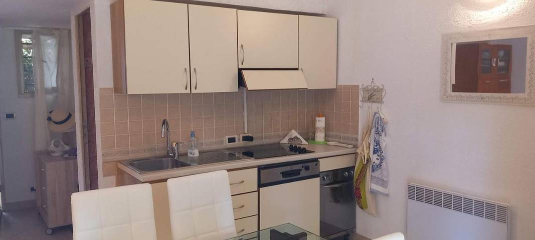 Location de vacances pour 4 personnes, avec jardin ainsi que piscine et terrasse dans Port de Taverna - 3