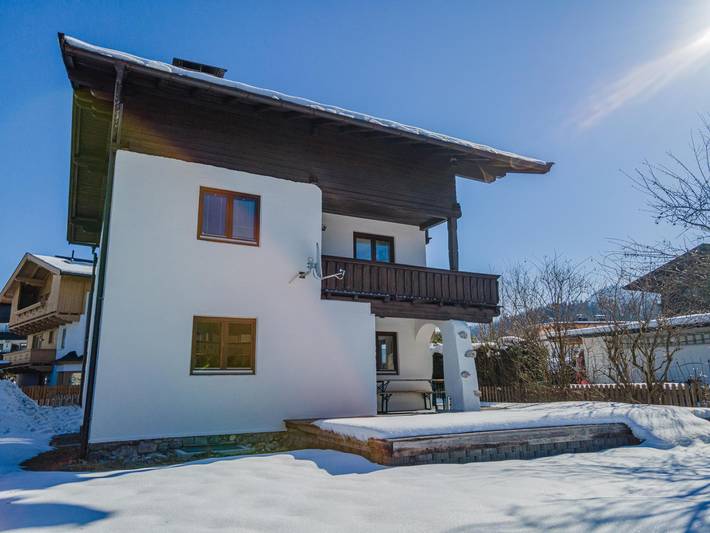 Chalet für 12 Personen, mit Terrasse und Garten in Kirchberg in Tirol