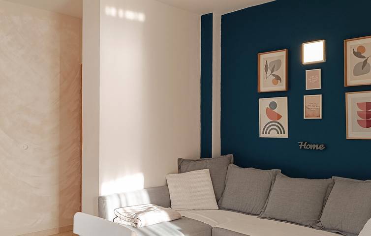 Ganze Ferienwohnung, Gemütliche 1-Zimmer-Wohnung mit Terrasse, 400 m zum Strand und kostenlosen Parkplätzen in Plaža Morovička, Općina Sveti Filip i Jakov