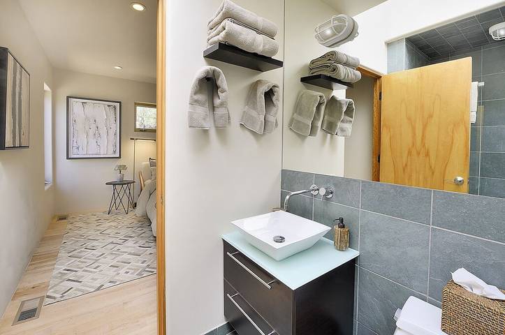 Vacation rental for 4 people, with sauna and hot tub in Santa Fe