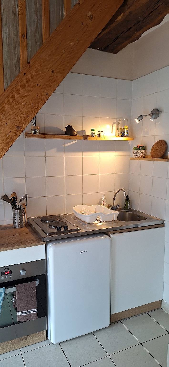 Ferienhaus 'La Maisonnette Du Meslay' mit privater Terrasse, Gemeinschaftsgarten und Wlan in Fyé, Sarthe