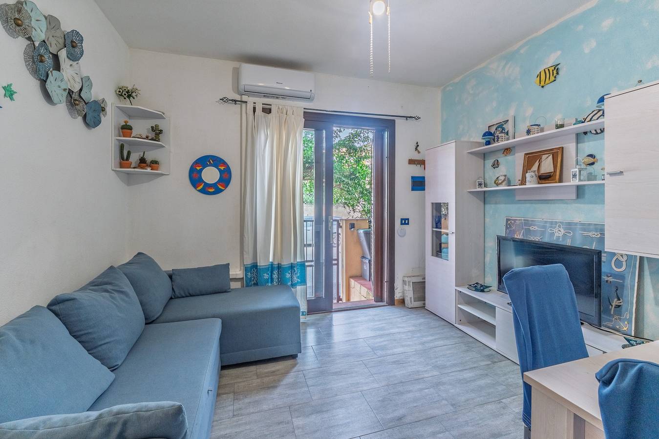 Ferienhaus 'La Casa Del Bouganville' nahe Stränden mit Hof und Klimaanlage in Golfo Aranci, Costa Smeralda