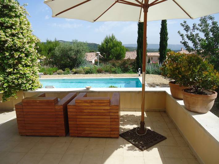 Location de vacances pour 8 personnes, avec jardin ainsi que balcon et piscine à Saumane-de-Vaucluse - 3
