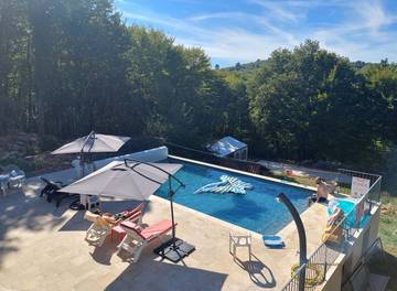 Chambre d’hôte pour 2 personnes, avec jardin et piscine à Saint-André-d'Allas