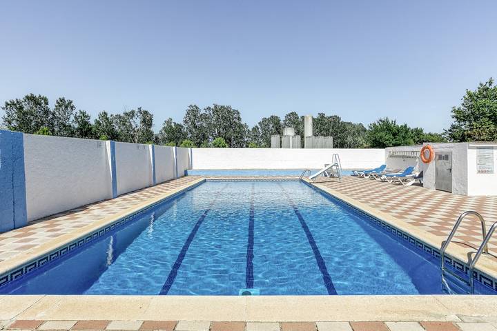 Maison de vacances 'Biblos' avec piscine commune, Wi-Fi et climatisation in Empuriabrava, Haut-Ampurdan