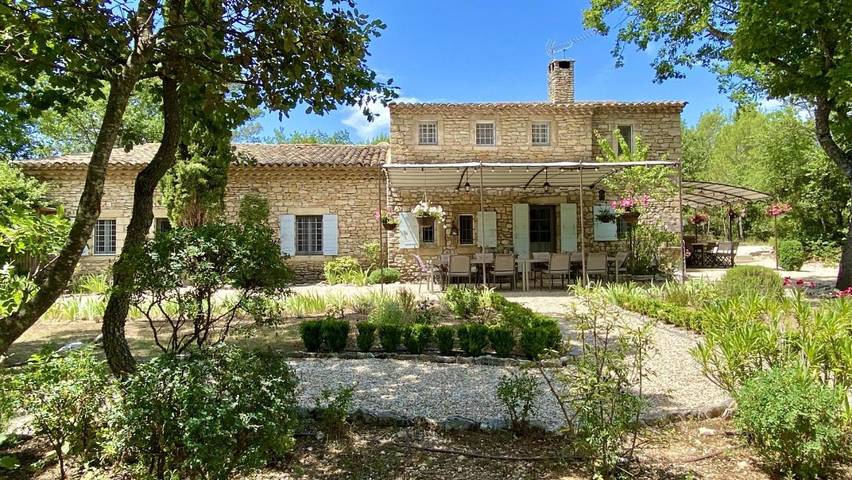 Villa pour 10 personnes, avec jardin et piscine, animaux acceptés à Gordes - 4