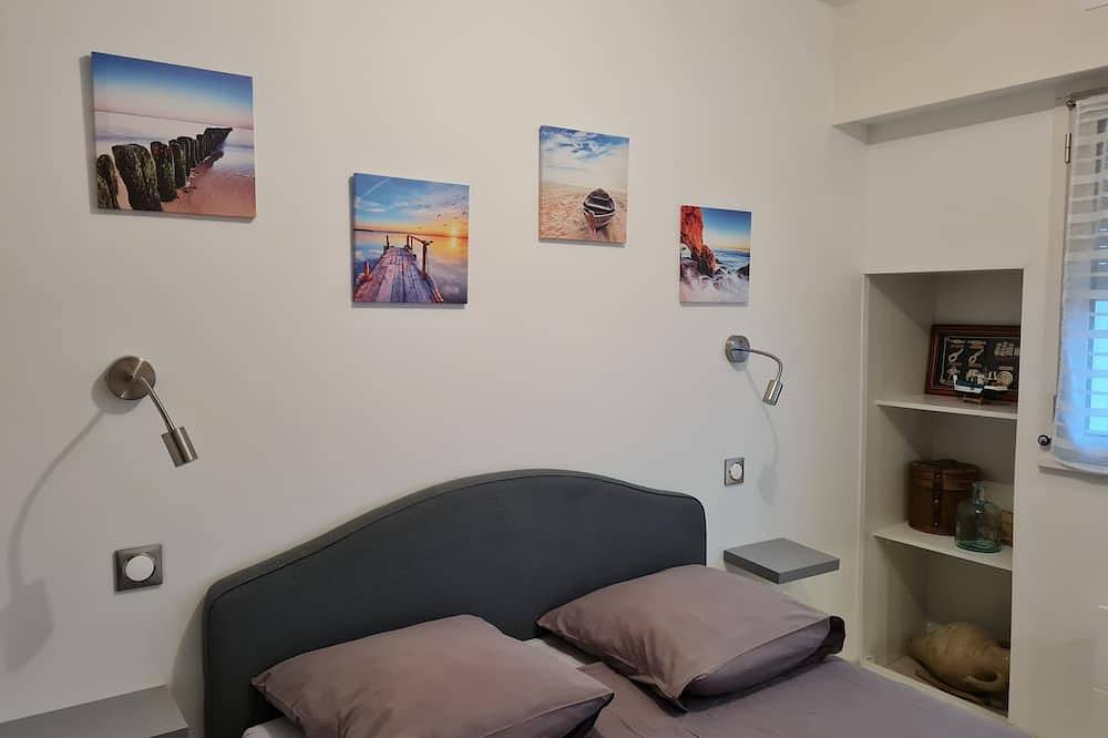 Entire apartment, Les Pieds Dans L'Eau - direct access to the sea in Saint-Aubin-sur-Mer (Calvados), Caen region