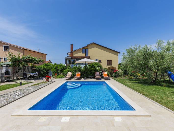 Ferienwohnung für 6 Personen, mit Garten und Terrasse in Novigrad - 2