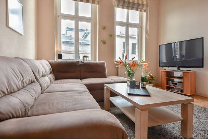 Ganze Wohnung, Villa Magdalena 03 - klassische Bäderarchitektur - sehr strandnah in Drei Kaiserbäder, Heringsdorf