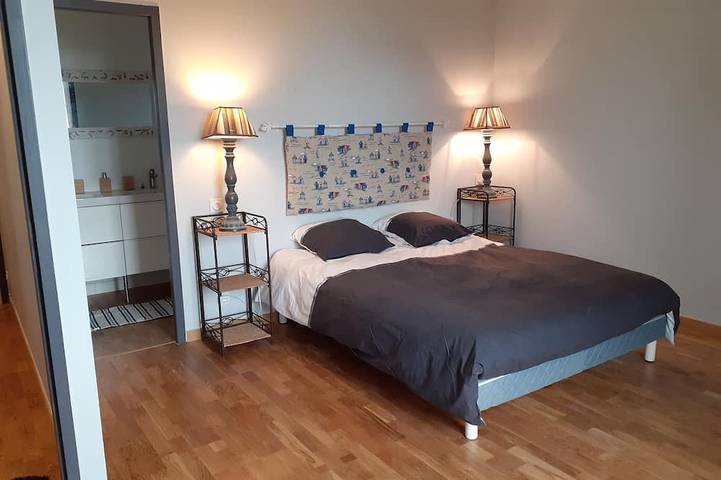 Casa con vista excepcional y acceso directo al mar. in Lancieux, Región de Dinan