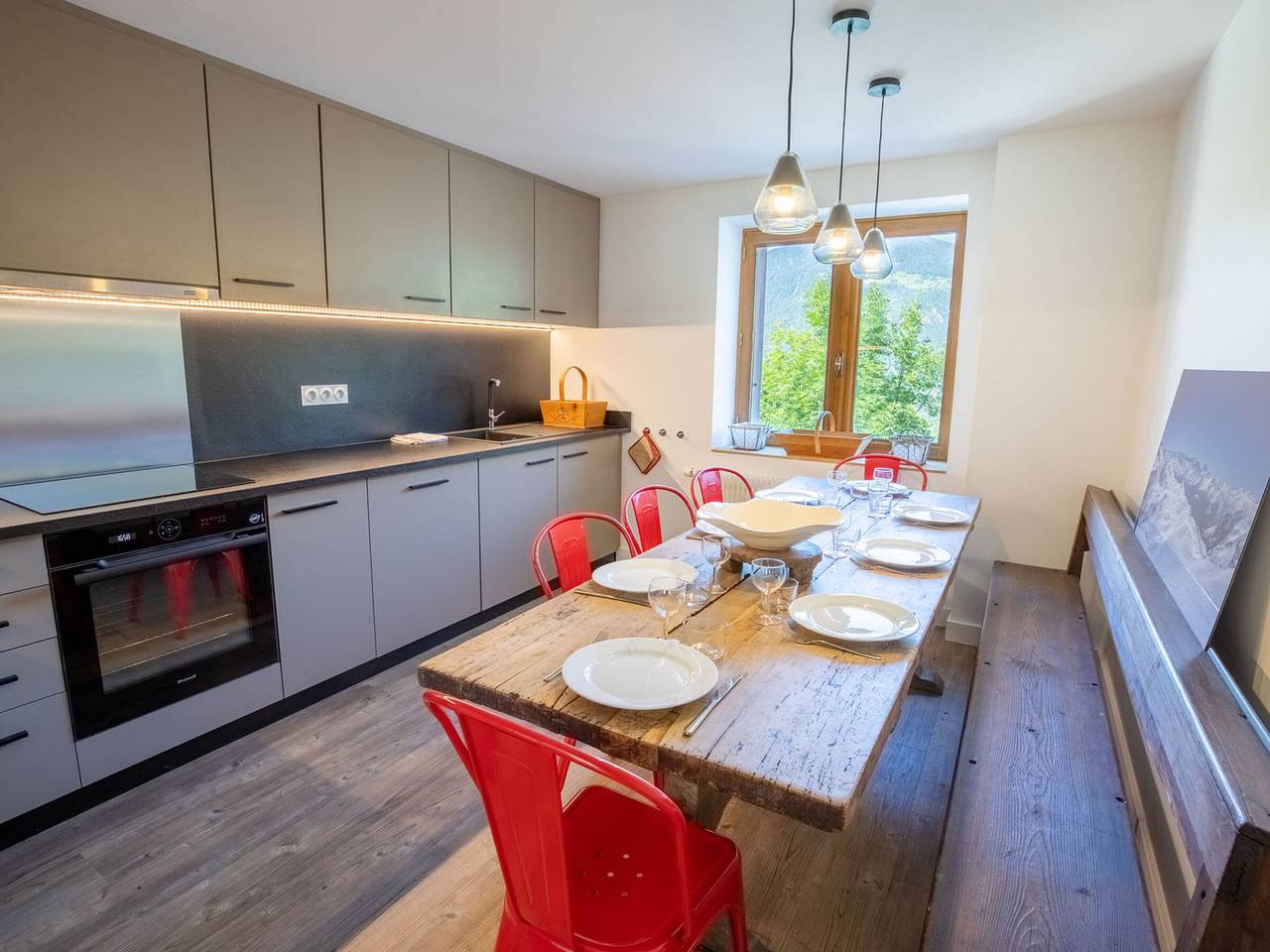 Renovated chalet with fireplace and covered parking in a quiet area in Les Allues, Les Trois Vallées