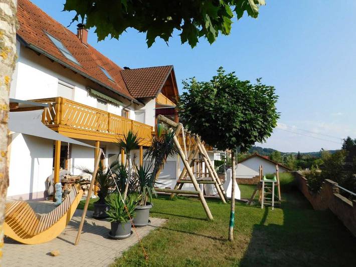 Ferienwohnung für 2 Personen, mit Balkon und Garten in Veringendorf - 2