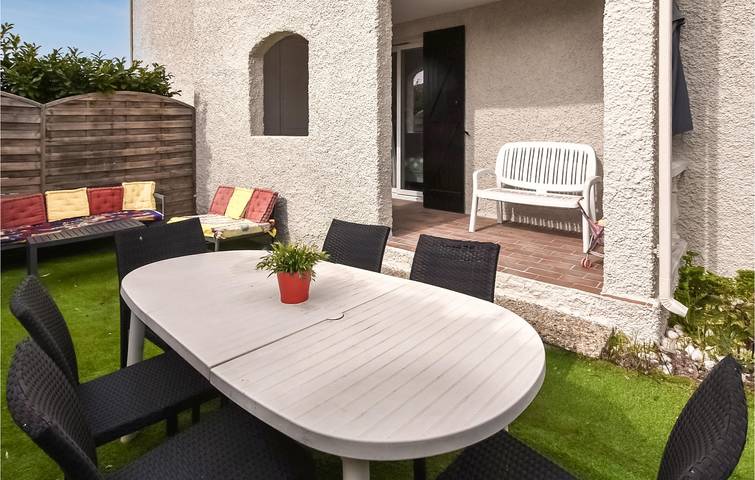 Gîte pour 6 personnes, avec jardin et terrasse à Saint-Cyr-sur-Mer - 2
