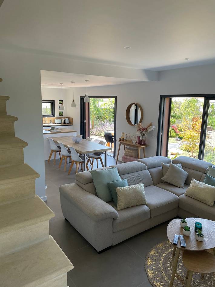 Location de vacances pour 4 personnes, avec jacuzzi et jardin à Châteaurenard