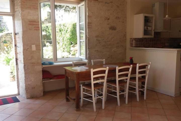 Location de vacances pour 5 personnes, avec jardin et vue à Lauzerte - 2