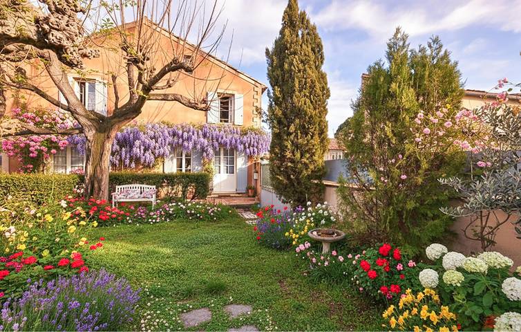 Location de vacances pour 9 personnes, avec terrasse à Codolet