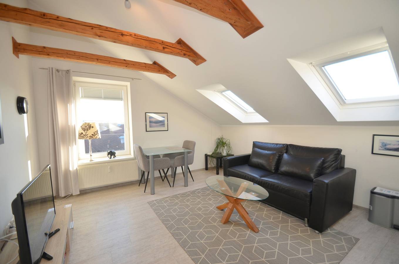 Ganze Ferienwohnung, Gästehaus am Kanal "Fewo Hochbrücke" in Rendsburg, Rendsburg-Eckernförde