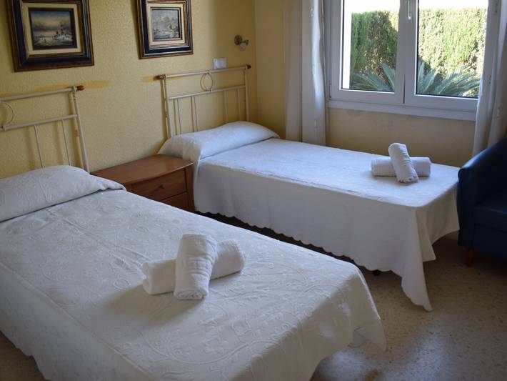 Casa de huéspedes para 5 personas, con jardín y piscina en Oliva - 3