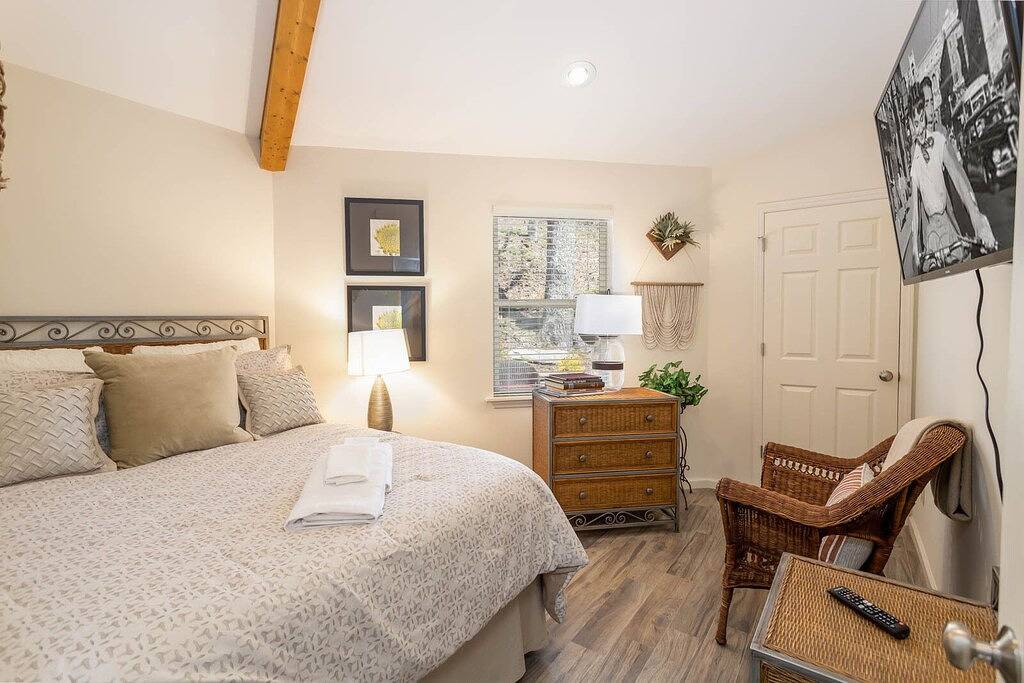 High-Elevation Luxury Retreat in Blue Ridge Parkway, Seven Devils