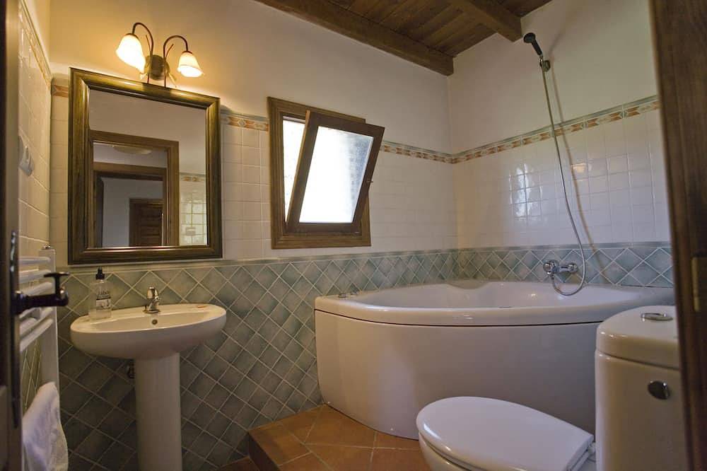 Ganze Wohnung, Rocabella charmante Wohnung mit privatem Pool ideal für Paare in Álora, Málaga Provinz