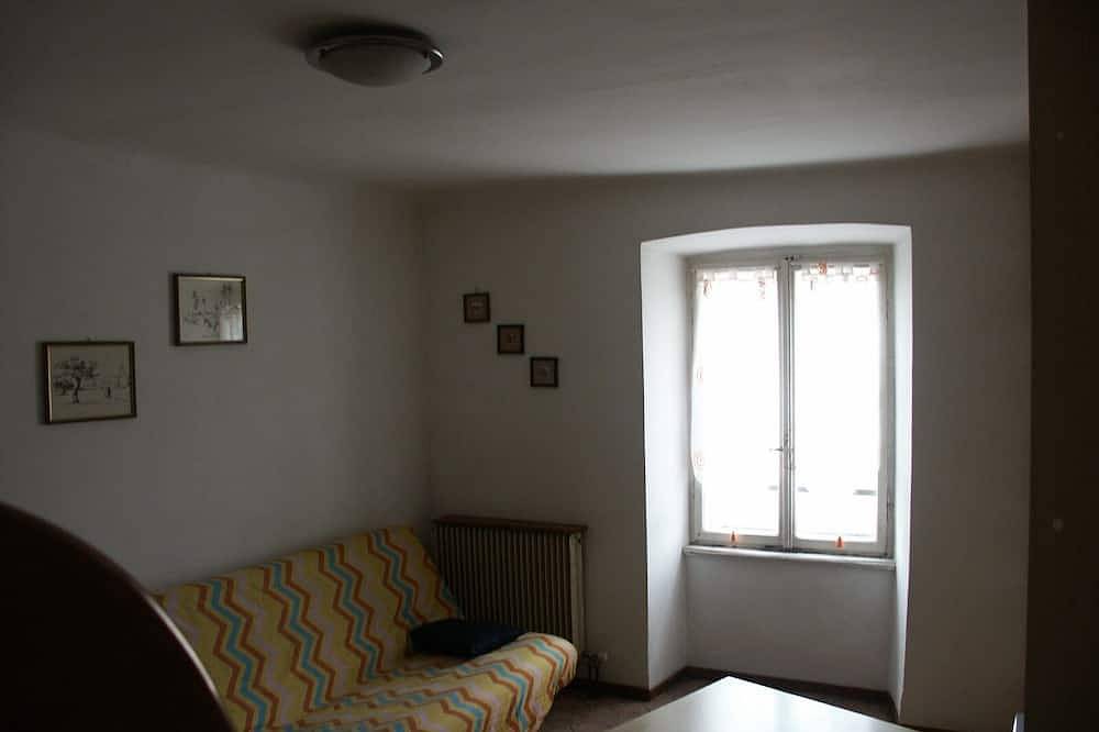 Apartamento con vistas al mar y balcón in Trieste, Carso