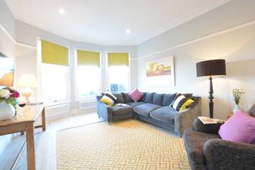 Holiday Rental for 10 People in Aldeburgh, Suffolk, Photo 3